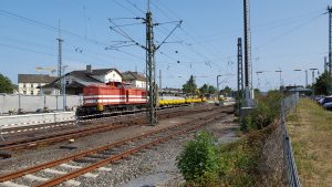 Dieses Bild hat ein leeres Alt-Attribut. Der Dateiname ist Umbau-Bahnsteig-KRE-August-18-300x169.jpg